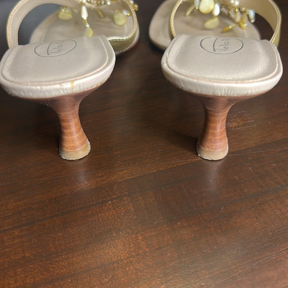 Talbots Gold Leather Jewelled Beaded Mule Elegant Dress Sandals Low Heel Size 7 - Picture 6 of 16